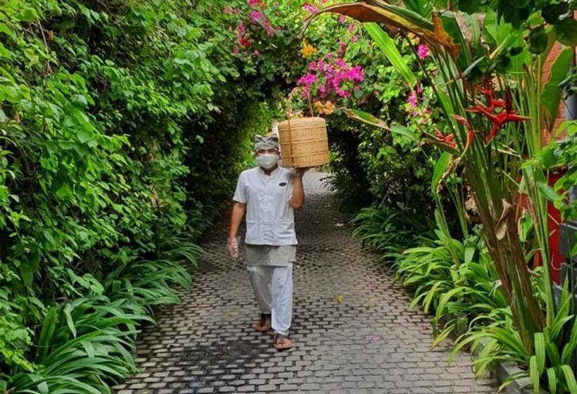 Отель The Royal Purnama   Adults Only