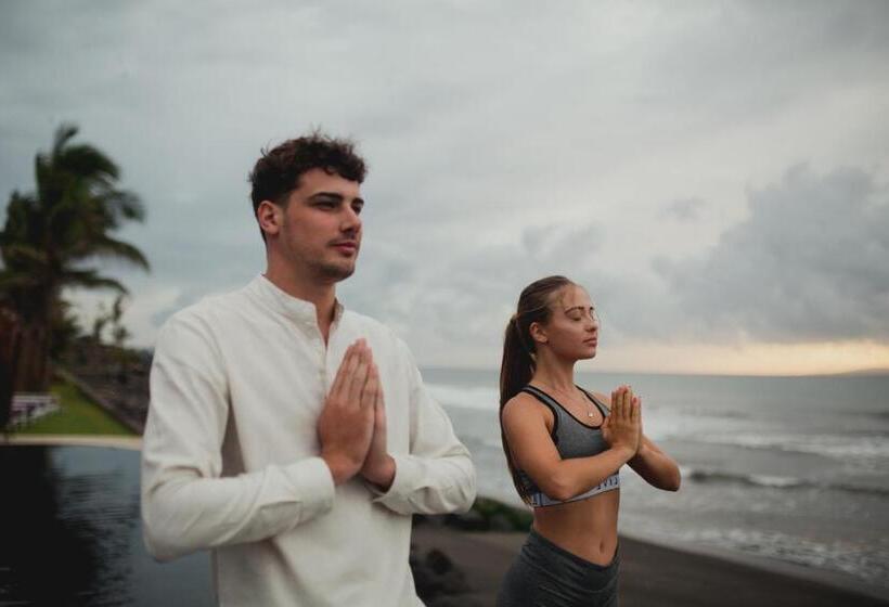 Отель The Royal Purnama   Adults Only