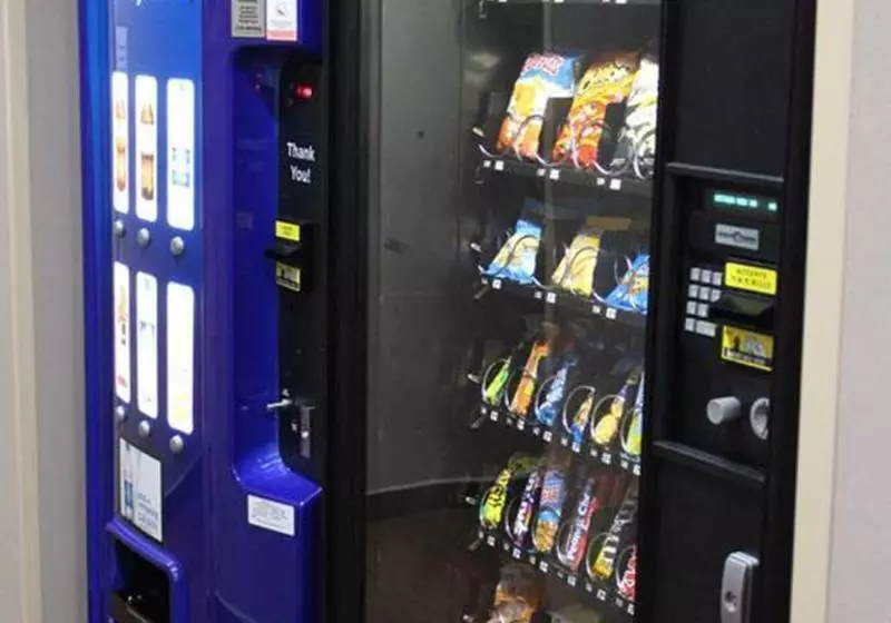 Отель The Vue Inn Brooklyn