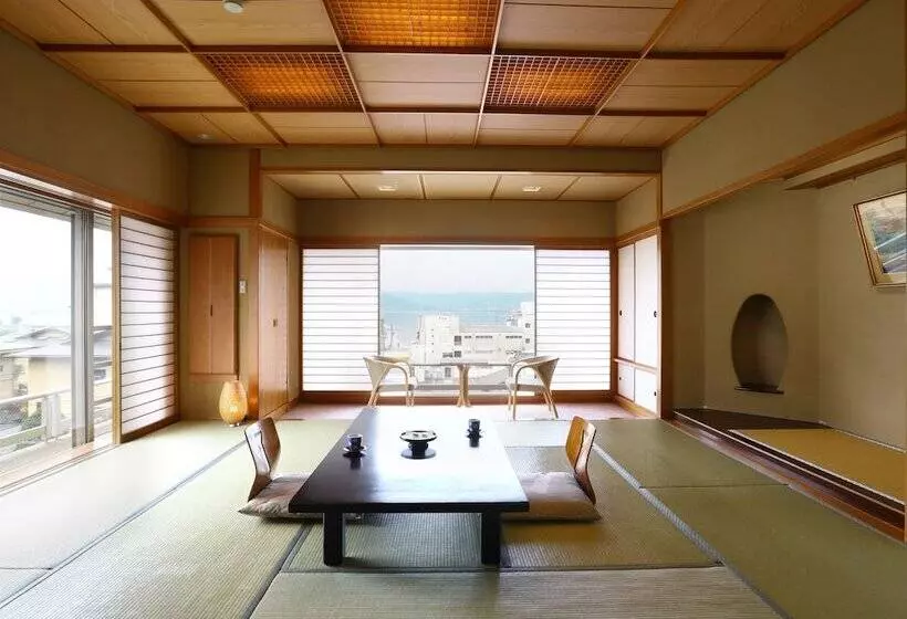 Aburaya Ryokan