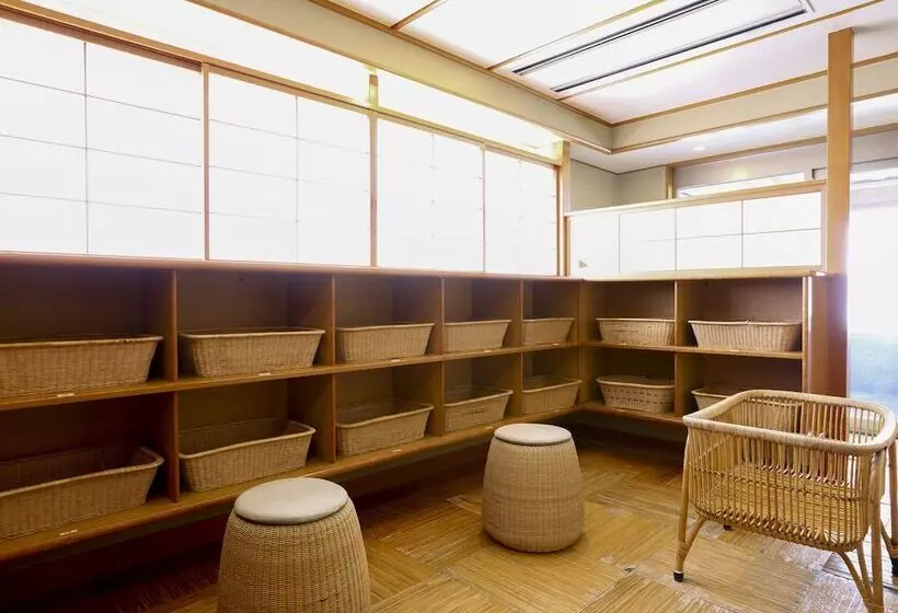 Aburaya Ryokan