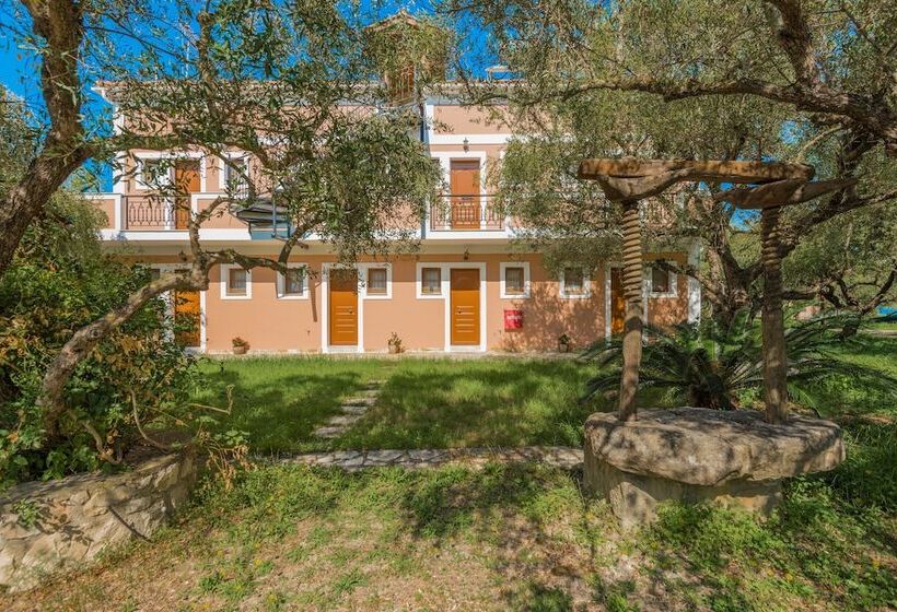 Kavos Psarou Studios And Apartments