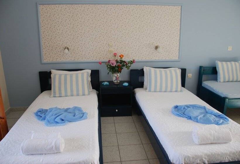 Kavos Psarou Studios And Apartments