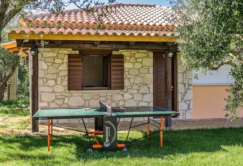 Kavos Psarou Studios And Apartments