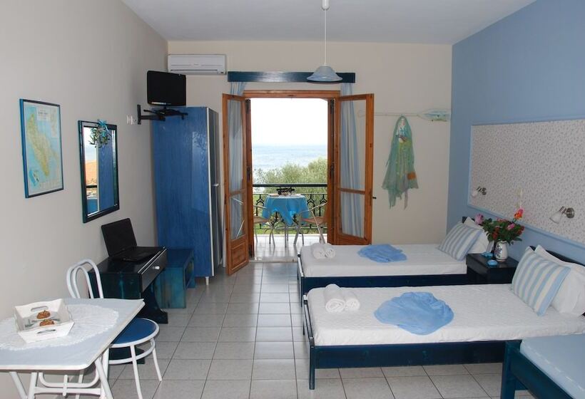 Kavos Psarou Studios And Apartments