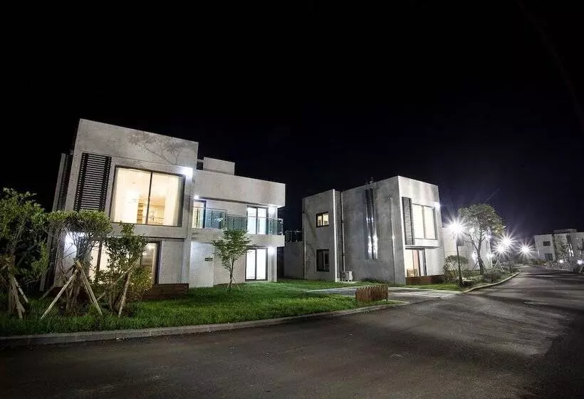 Jeju Marevo Resort
