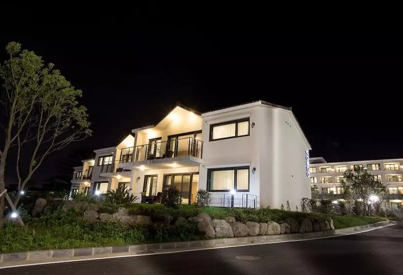 Jeju Marevo Resort