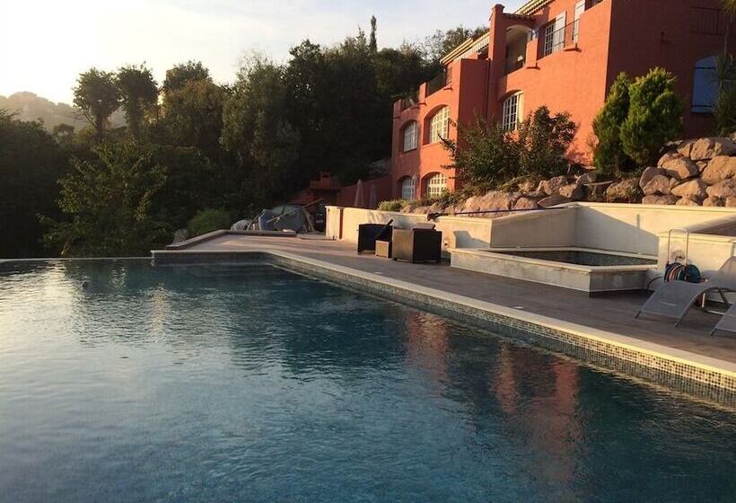 פנסיון Le Mas De La Verrerie