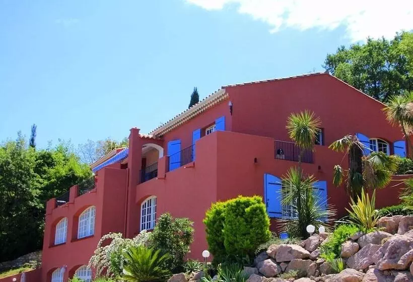 ペンション Le Mas De La Verrerie