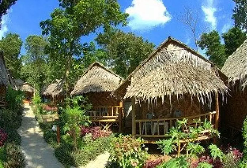 Phutawan Bamboo Resort