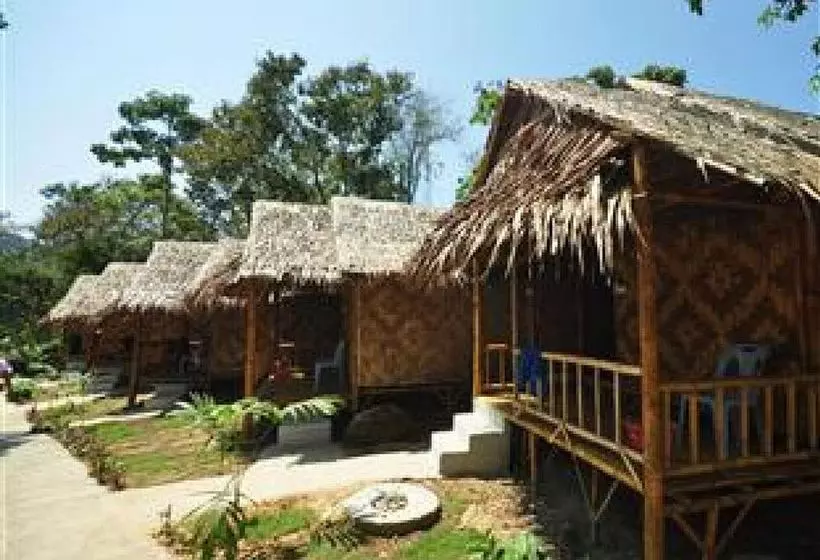 Phutawan Bamboo Resort