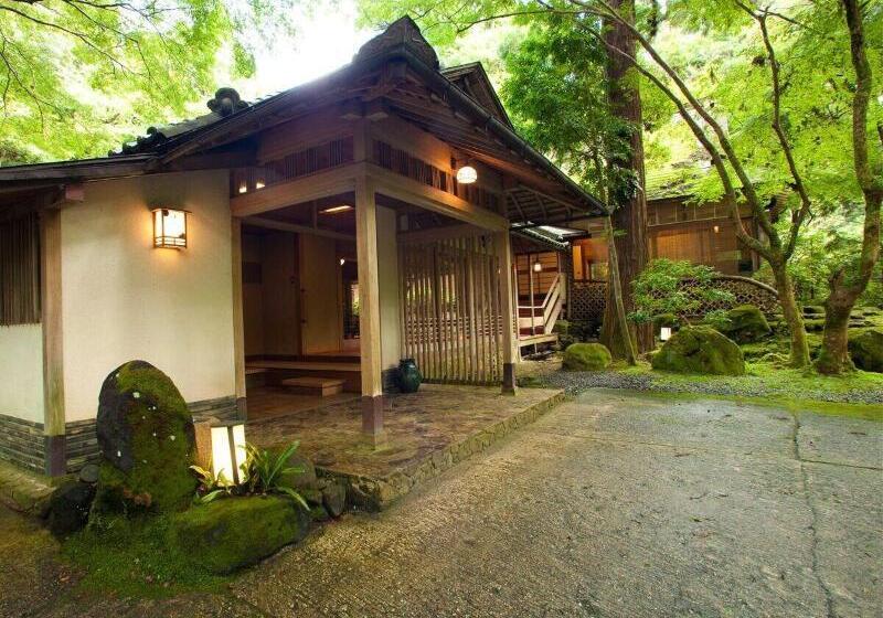 ריוקאן Tsukihitei