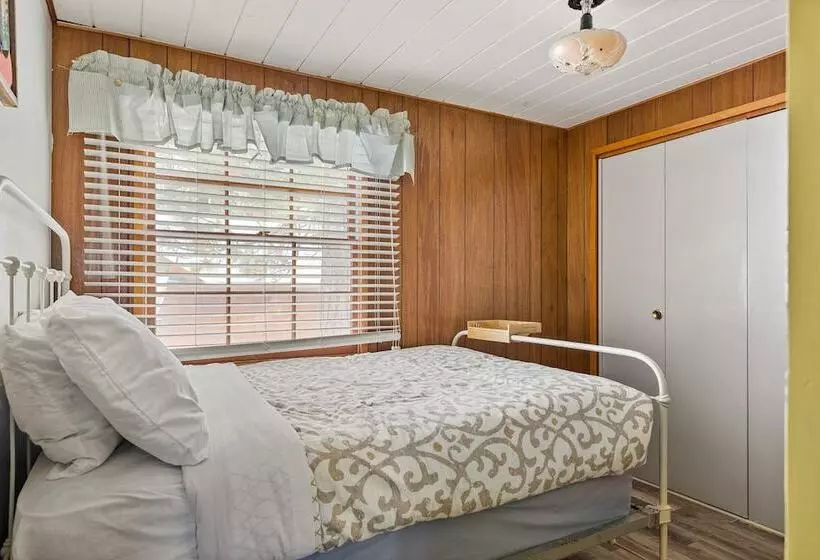 Happy Bear Cabin Hike, Bike & More!