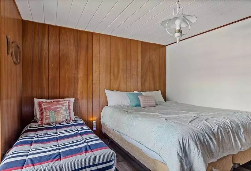 Happy Bear Cabin Hike, Bike & More!