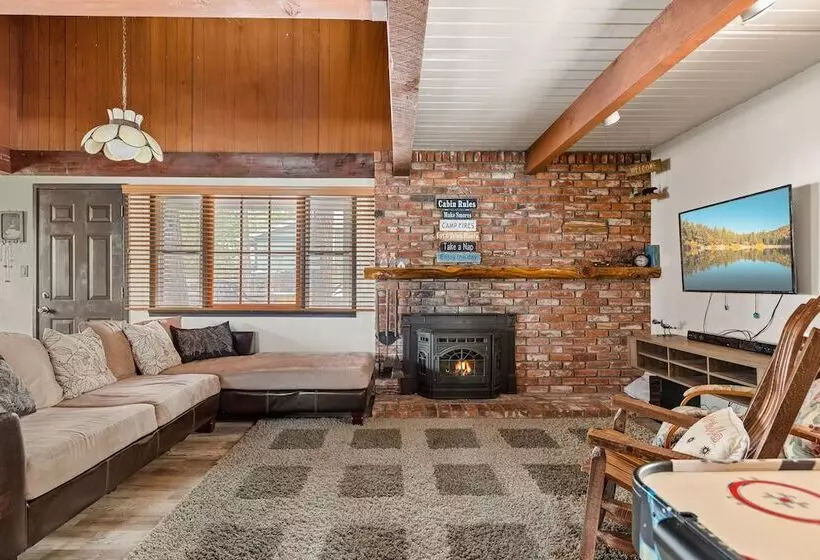 Happy Bear Cabin Hike, Bike & More!