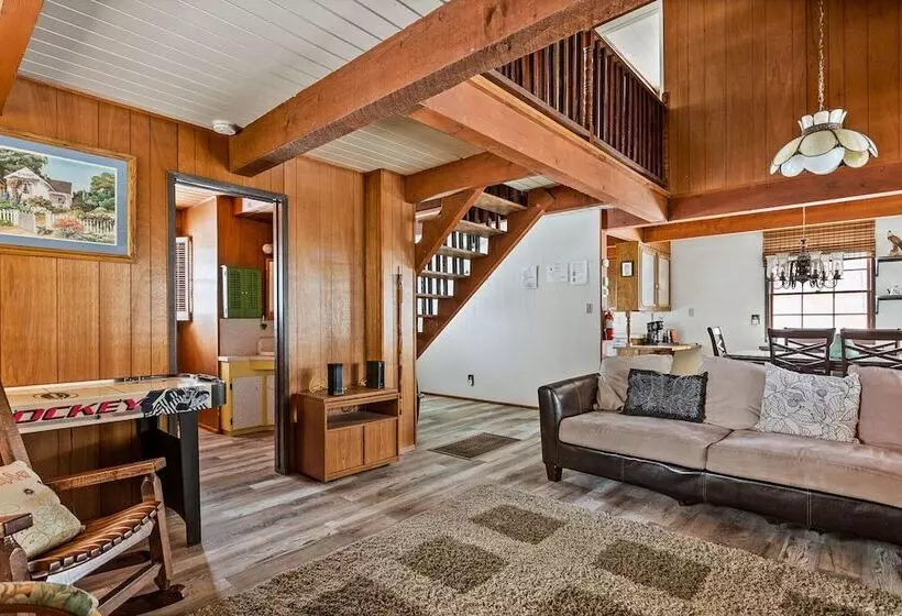 Happy Bear Cabin Hike, Bike & More!