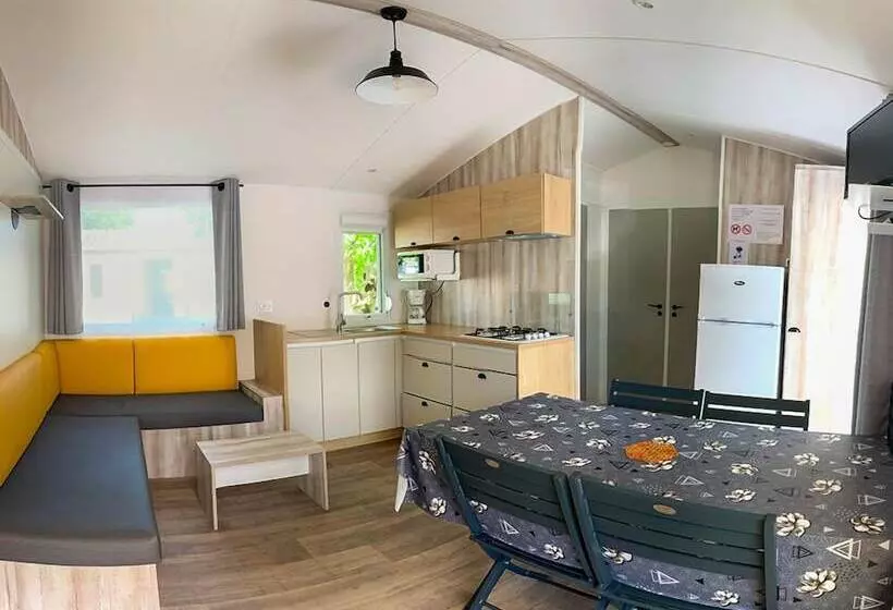 هتل Camping Les 3 Sablières