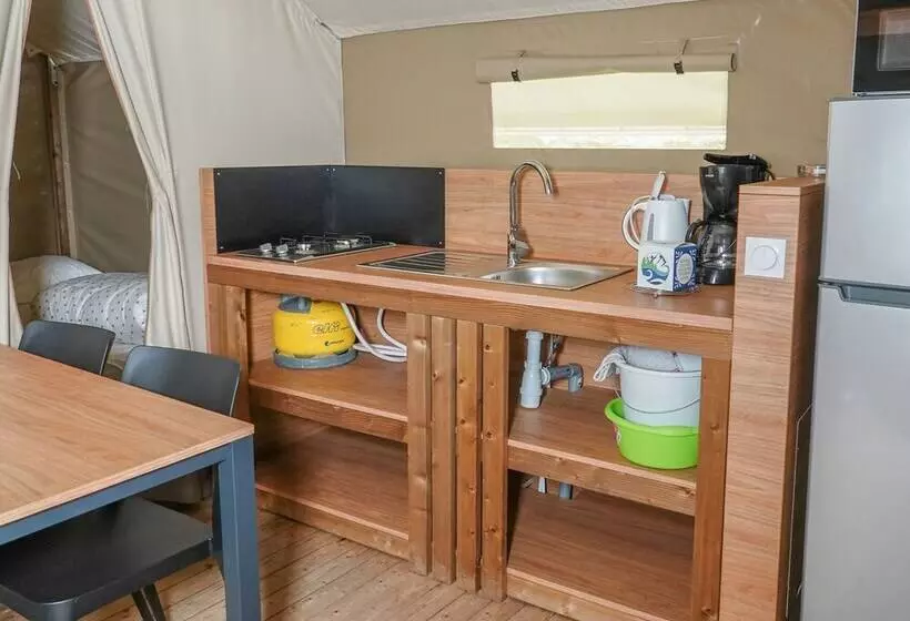 هتل Camping Les 3 Sablières