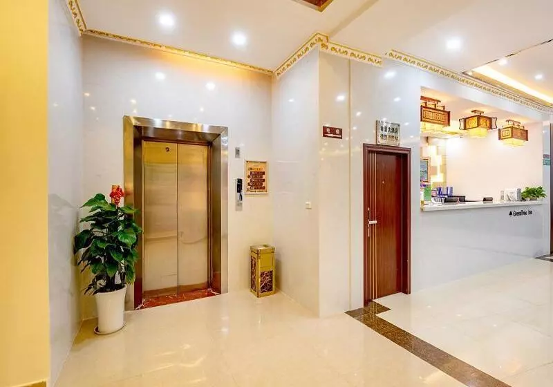 Hotelli Greentree Inn Guilin Lingui District Jinshan Square Jinshui Road Express