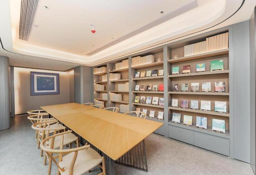 Ji Hotel Huzhou Phoenix Times Square