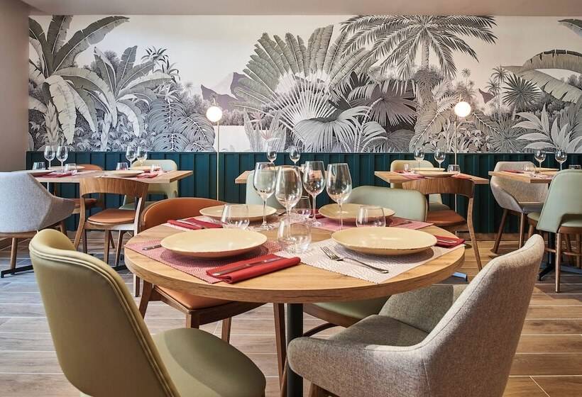 Отель Originals Boutique, Hôtel Larivaut, Puy Guillaume