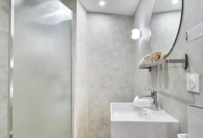 Отель Originals Boutique, Hôtel Larivaut, Puy Guillaume