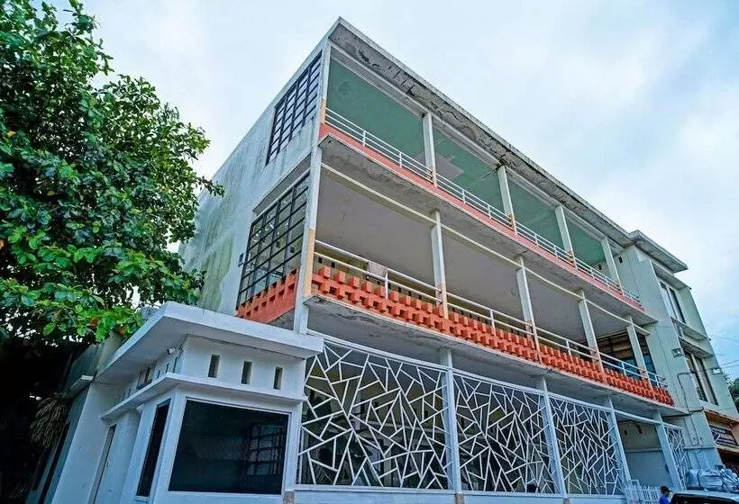 Hotelli Oyo 90979 Ryfana Residence Syariah