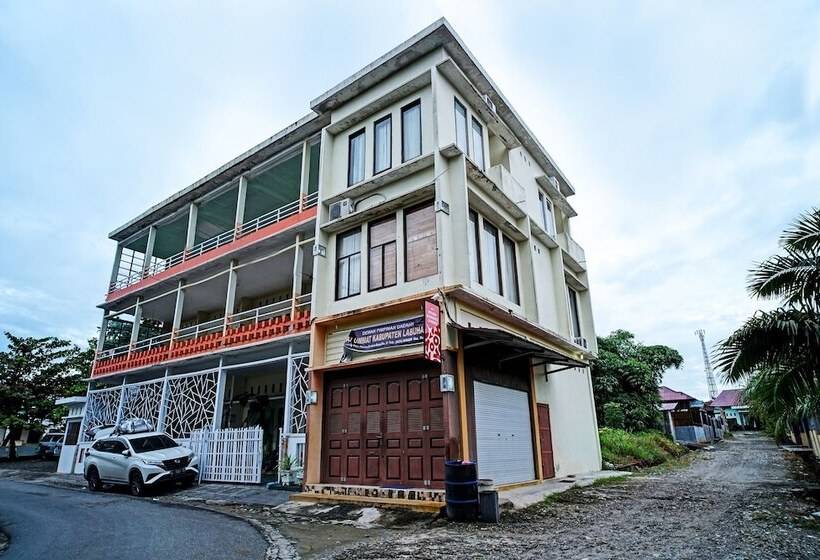 ホテル Oyo 90979 Ryfana Residence Syariah