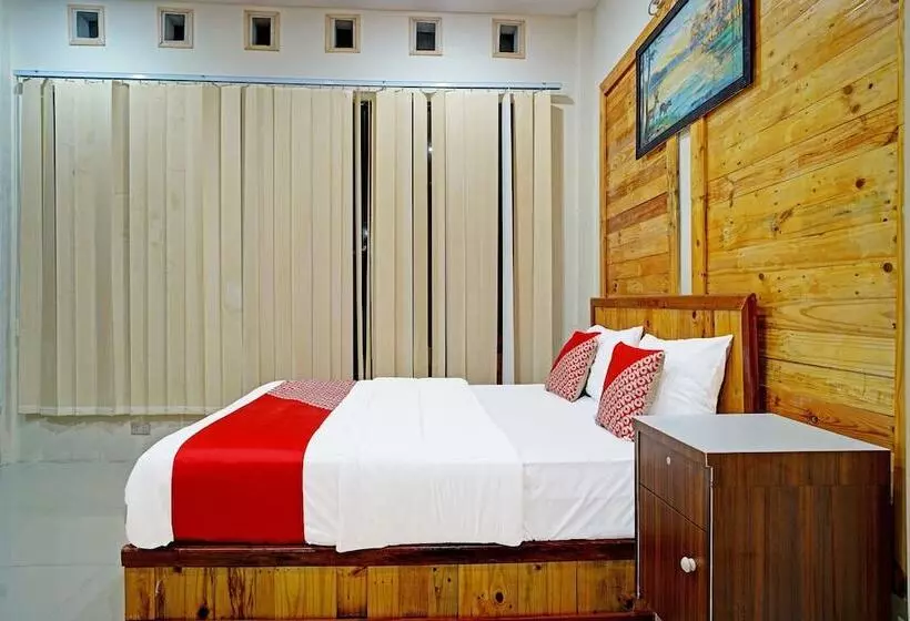 Hotelli Oyo 90979 Ryfana Residence Syariah