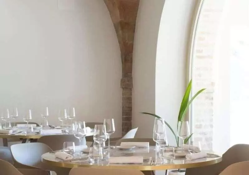 Maaseutuhotelli Colle Serrano Relais & Spa