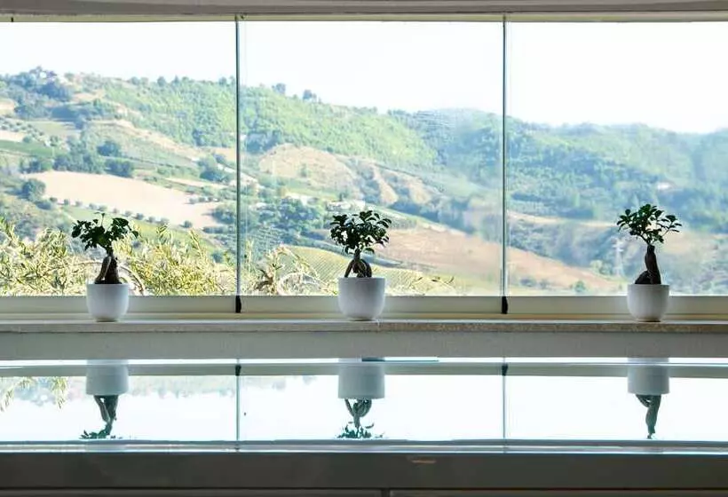 Maaseutuhotelli Colle Serrano Relais & Spa