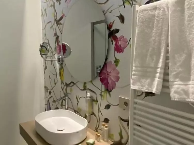 Maaseutuhotelli Colle Serrano Relais & Spa