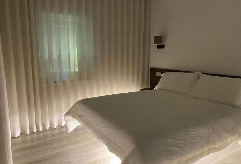 Сельский отель Colle Serrano Relais & Spa