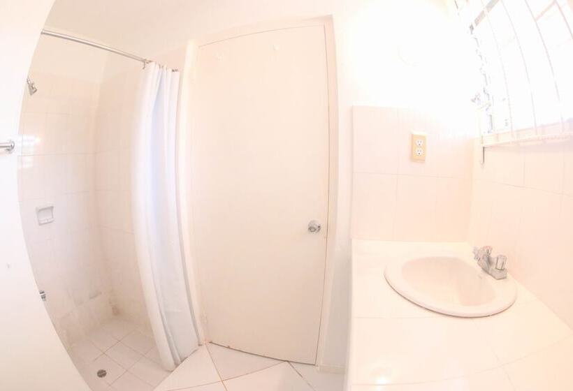 پانسیون One Rythm