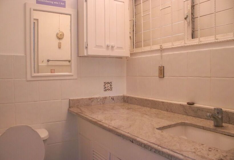 پانسیون One Rythm