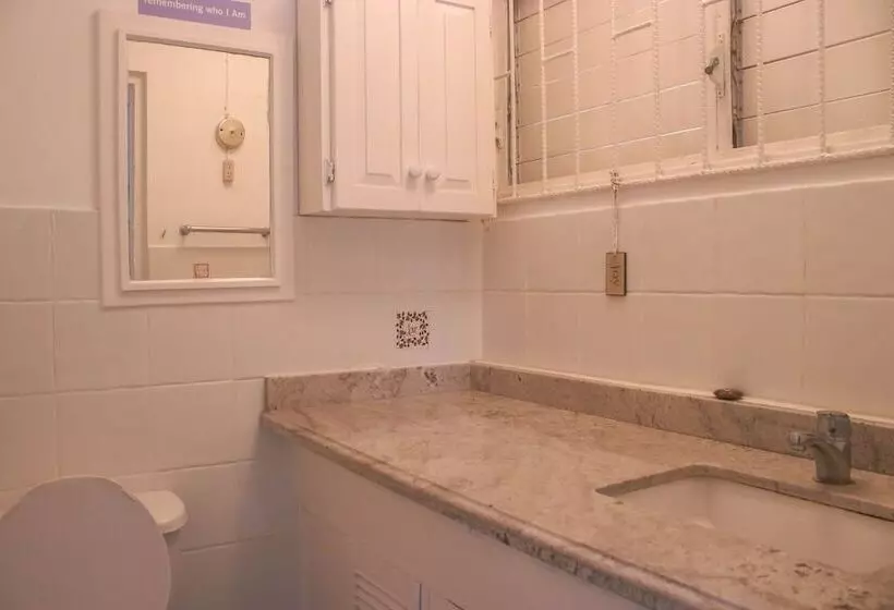 پانسیون One Rythm