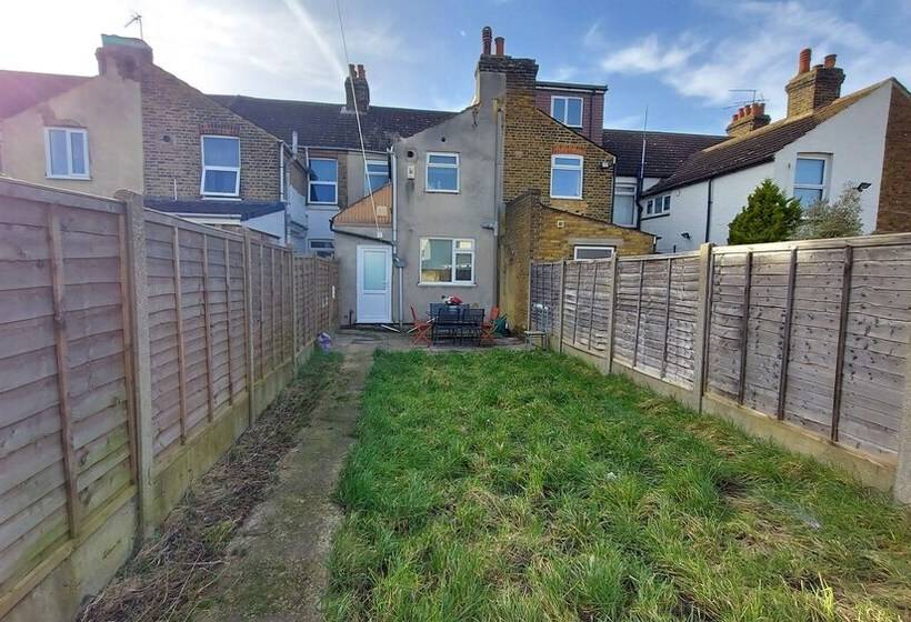 Residência Ravensdale Villa  Ideal For Longer Stays In Kent