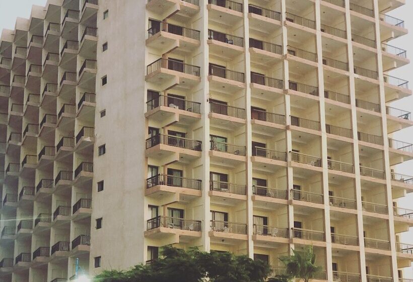 Semiramis Hotel Royal Palace