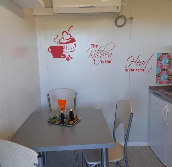 Общежитие Apartments Dalamar