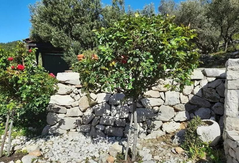 Retkeilymaja Apartments Dalamar