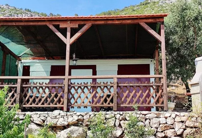 Retkeilymaja Apartments Dalamar