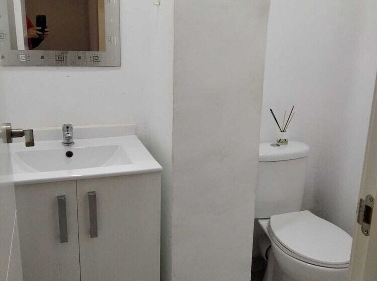 مسافرخانه Hidalmen Alicante