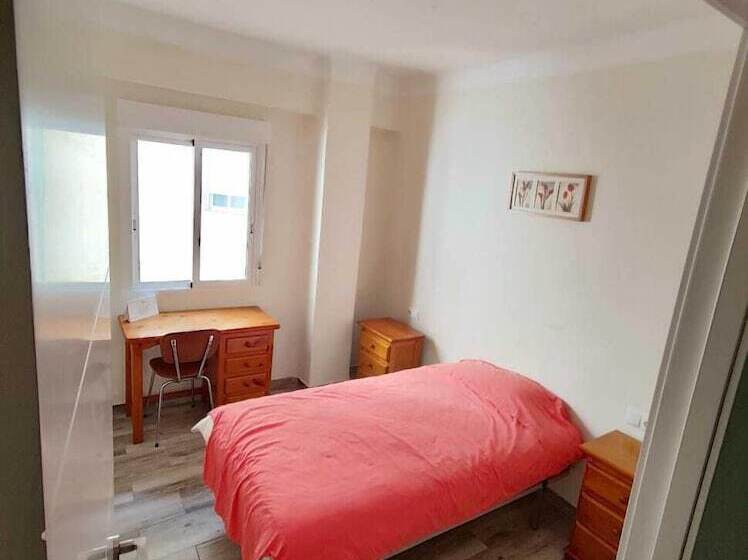 مسافرخانه Hidalmen Alicante