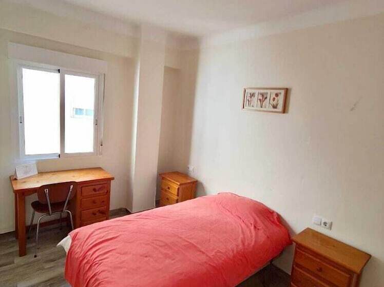 مسافرخانه Hidalmen Alicante