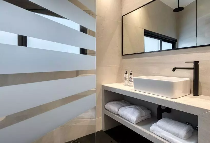 ペンション Koniama Acropolis