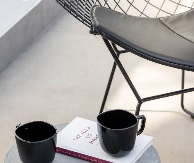 ペンション Koniama Acropolis