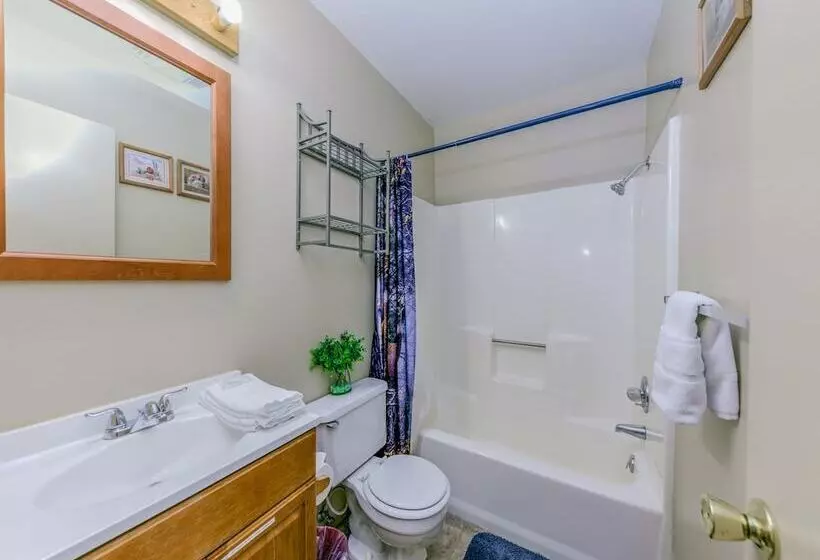 Whispering Bluff #103