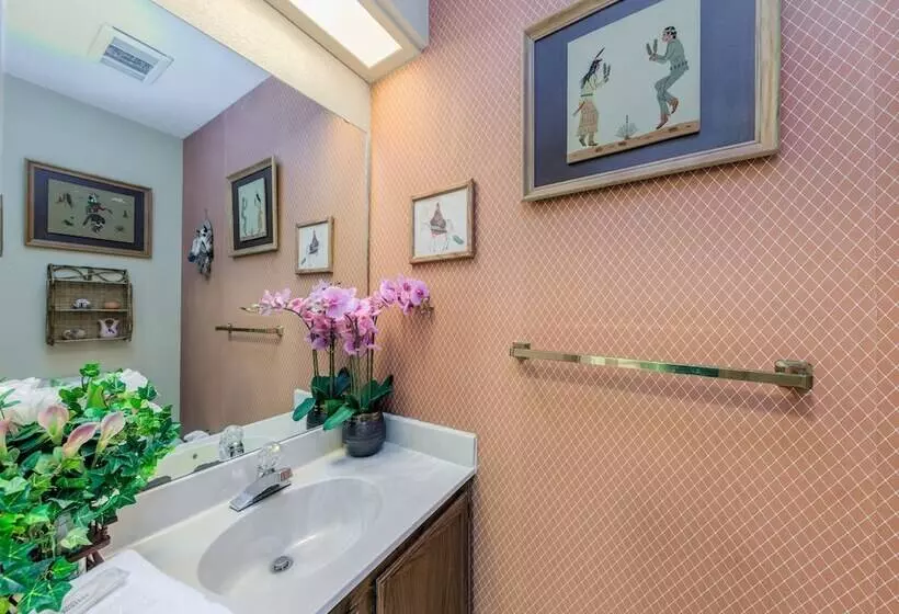 Whispering Bluff #103