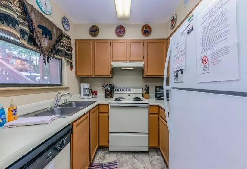 Whispering Bluff #103