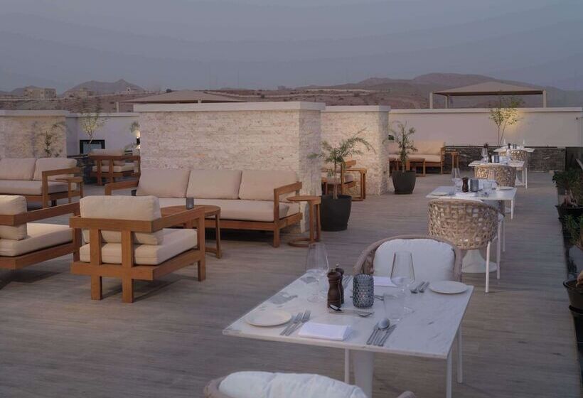 هتل Doubletree By Hilton Muscat Qurum